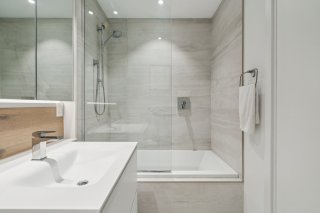 Salle de bains attenante à la CCP