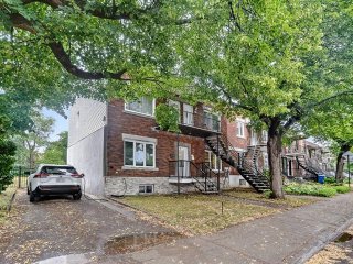 6971 Rue Hamilton