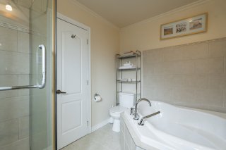 Salle de bains attenante à la CCP