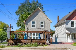 11 Rue Front