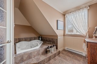Salle de bains attenante à la CCP