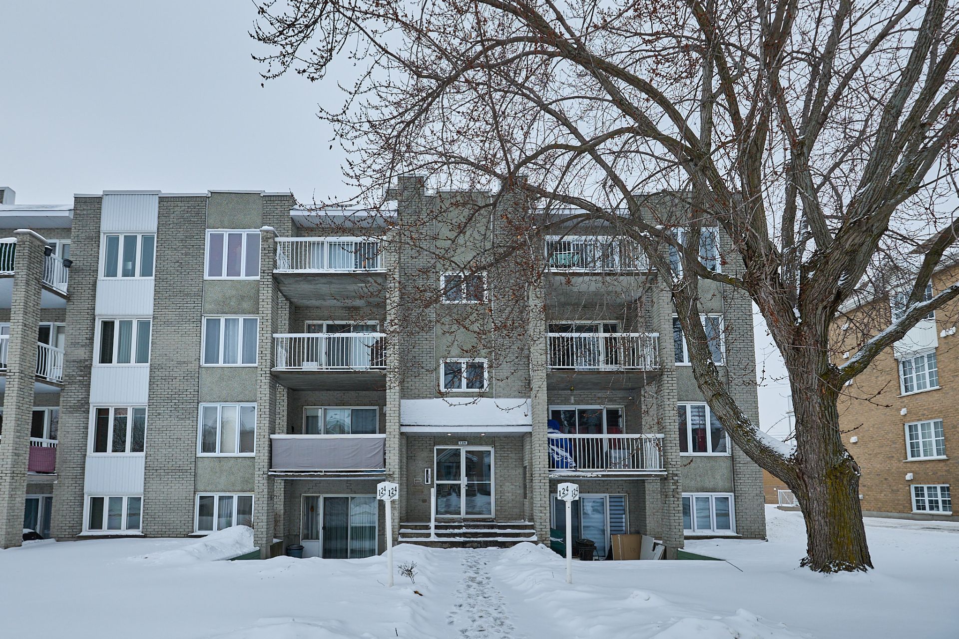 #40 - 124 Rue Lapointe