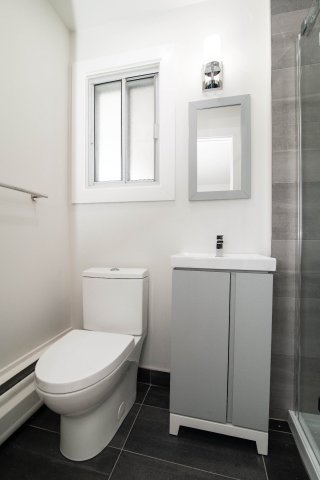 Ensuite bathroom