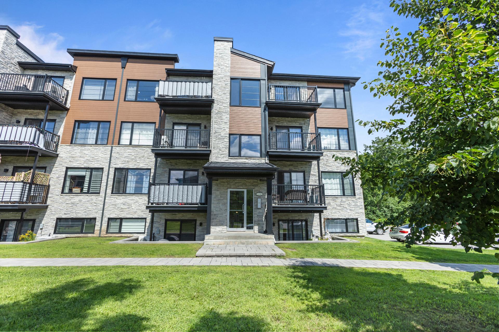 #301 170 Rue des Aubépines