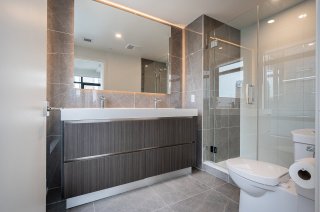 Salle de bains attenante à la CCP