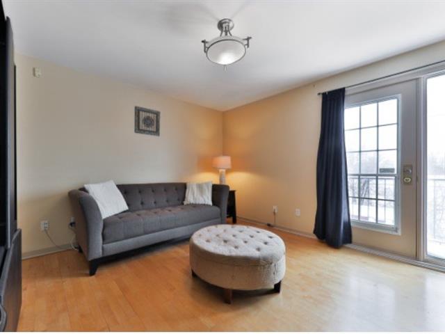 1560 Av. Marcel-Faribault