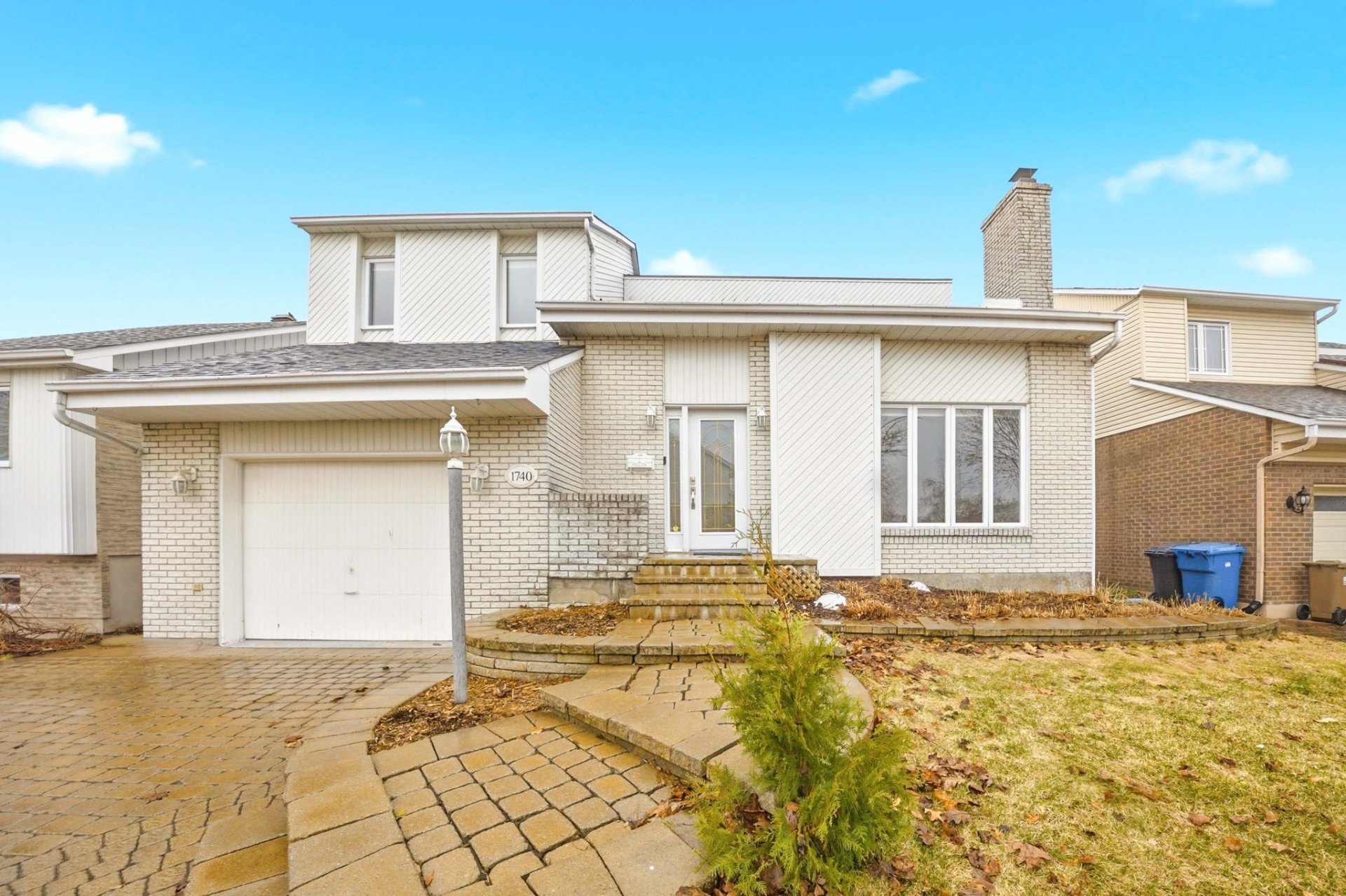 Joelle Bitar / #18956556