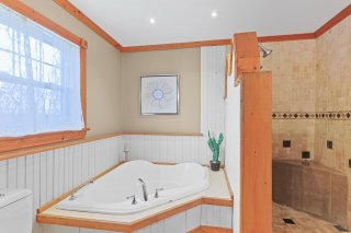 Ensuite bathroom