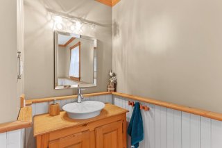 Ensuite bathroom