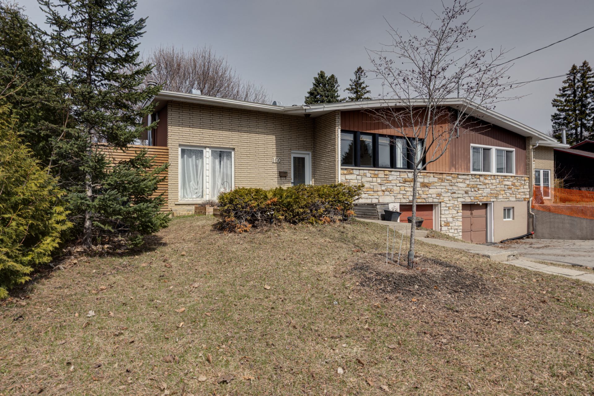 160 Rue Tourangeau E.