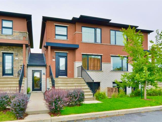 2070 Rue de Lyne