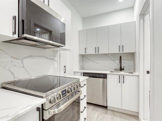 2002 Rue St-André