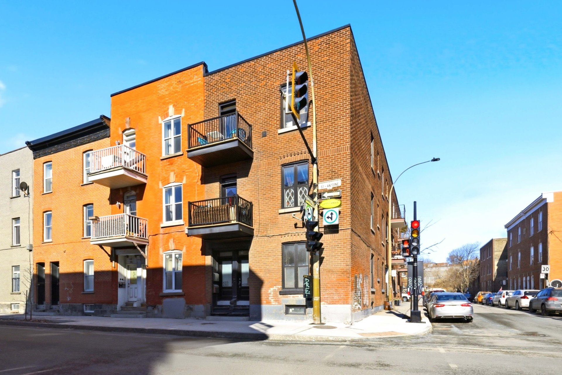 Joelle Bitar / #19155381