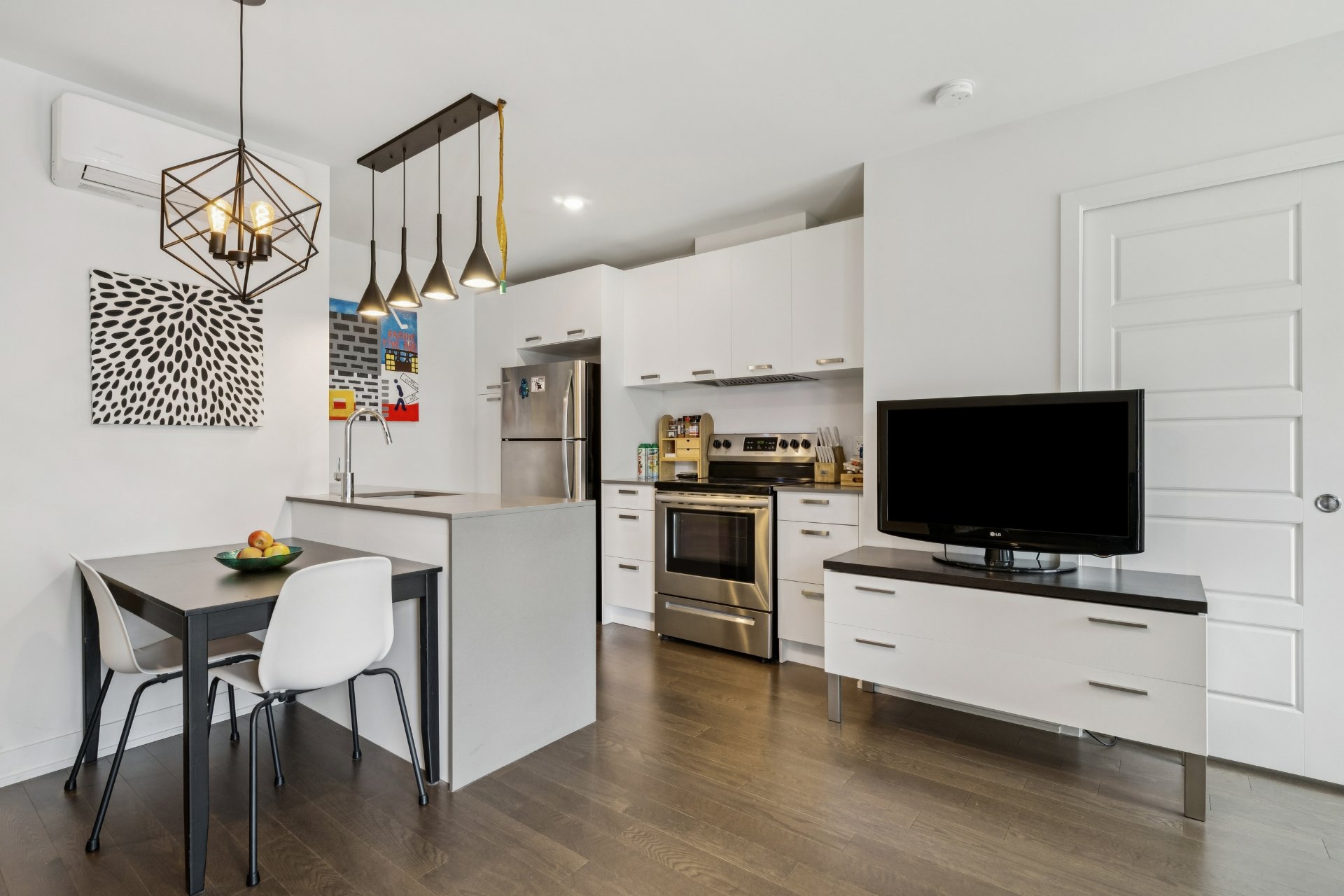 #1016 1900 Rue Émile-Martineau