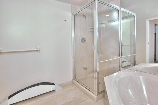Salle de bains attenante à la CCP