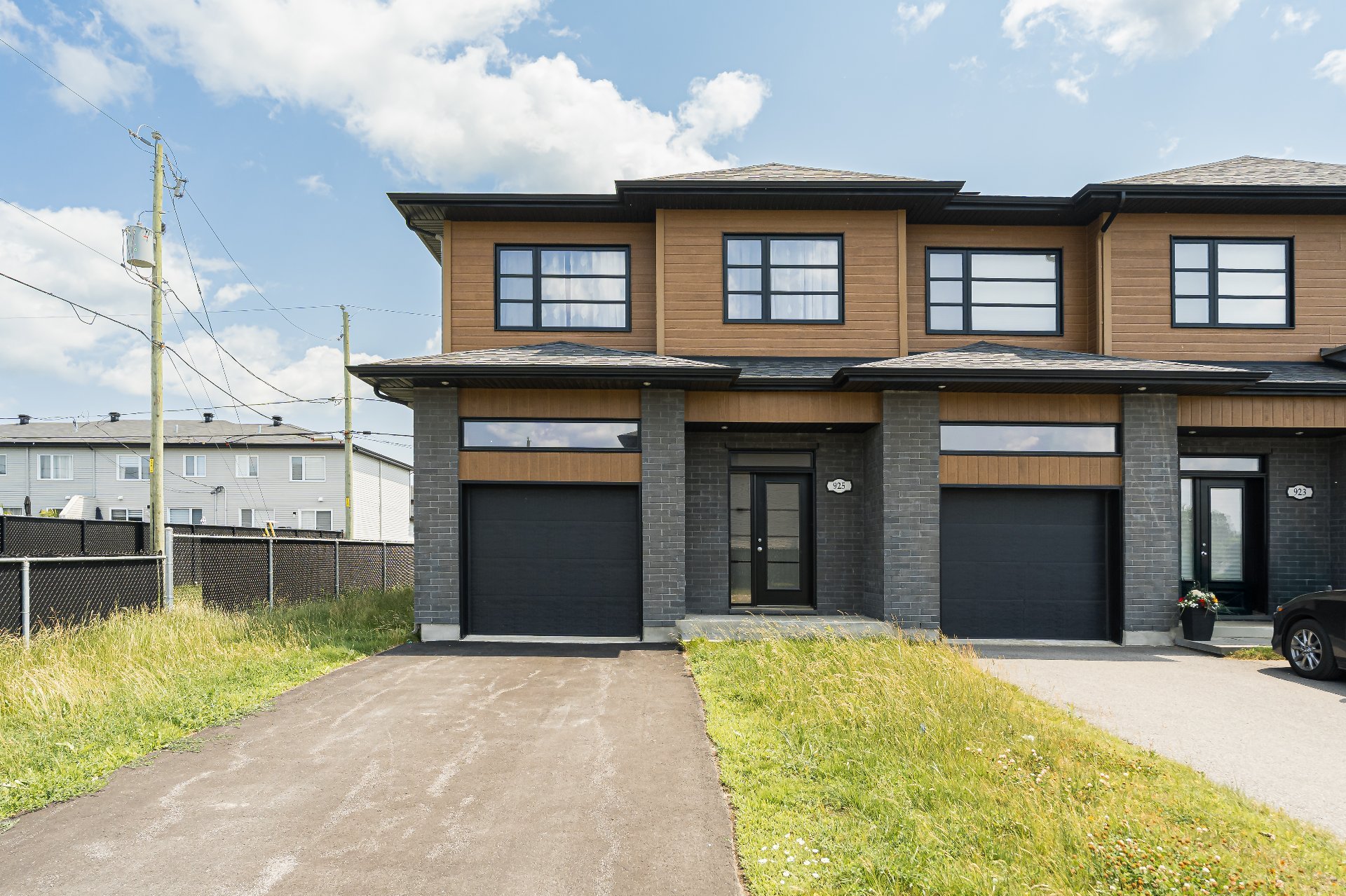 925 Rue des Chenilles