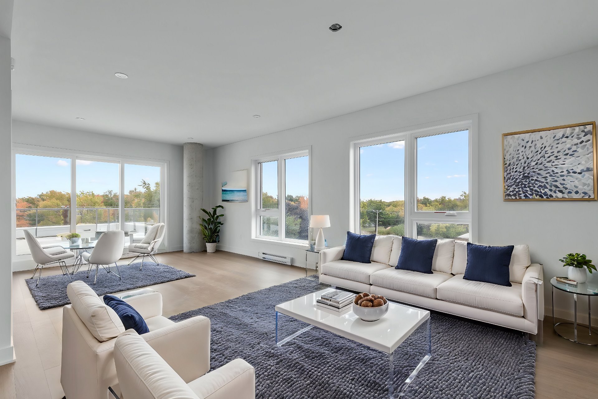 #415 - 2030 Rue Lucien-Thimens