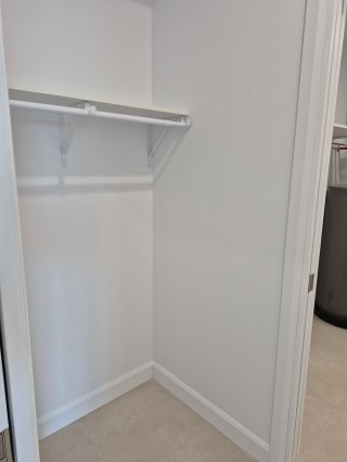 Walk-in closet