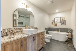 Ensuite bathroom