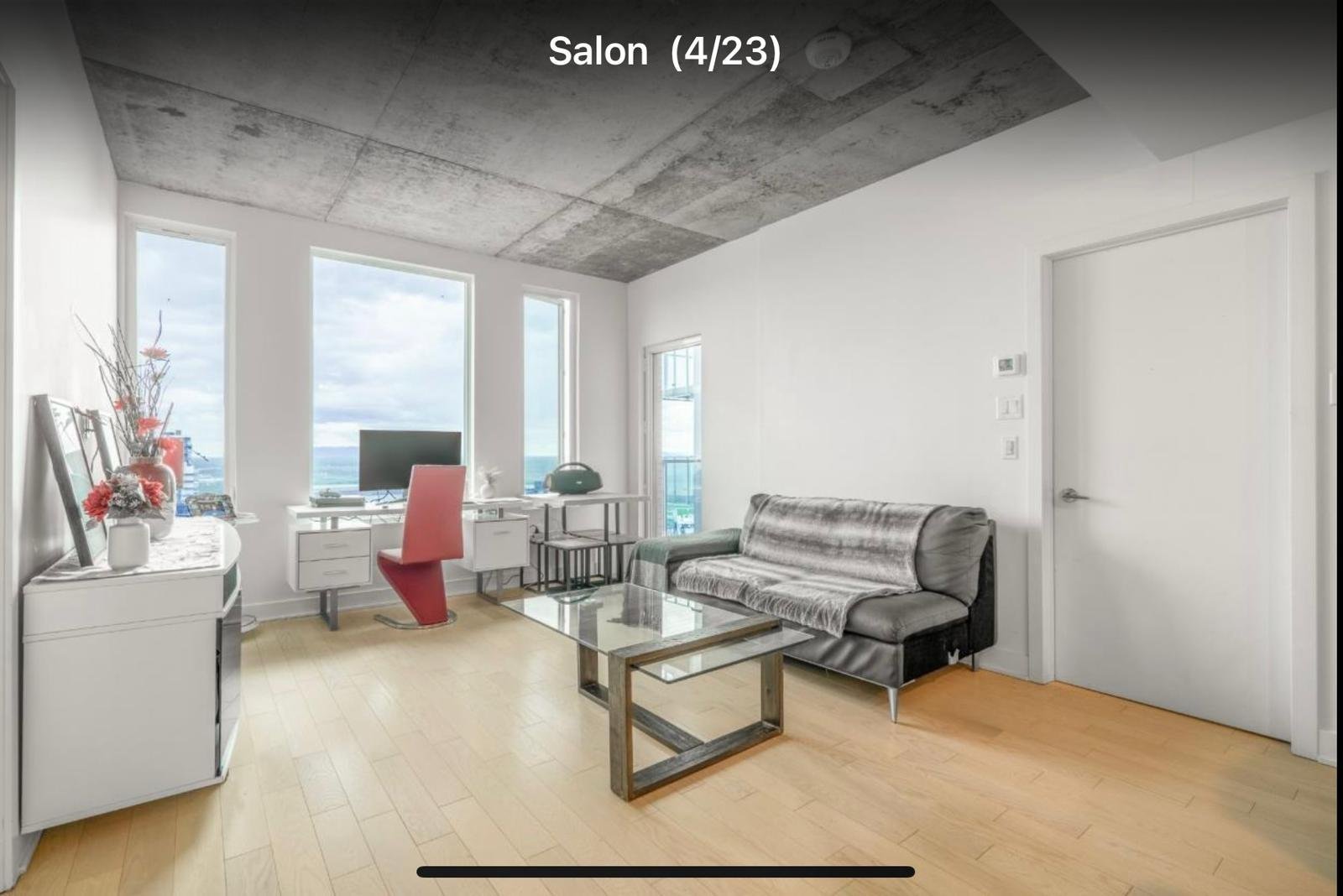 #2416 - 60 Rue de l'Éclipse