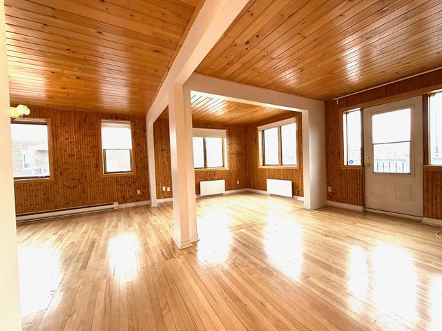 2100 Rue Jean-Talon E.