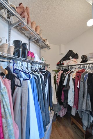 Walk-in closet