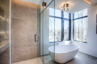 Salle de bains attenante à la CCP