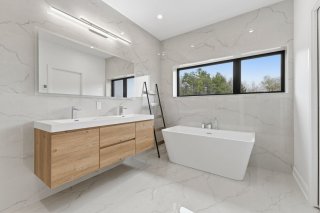 Salle de bains attenante à la CCP