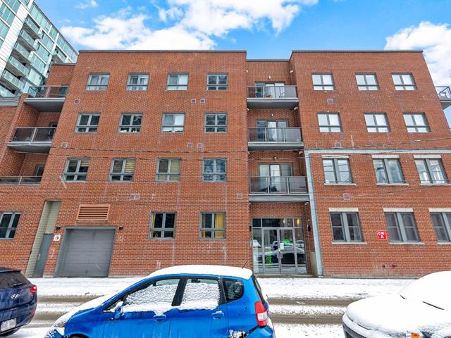 #303 - 240 Rue Murray