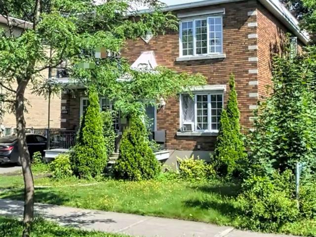 12025A Boul. de l'Acadie