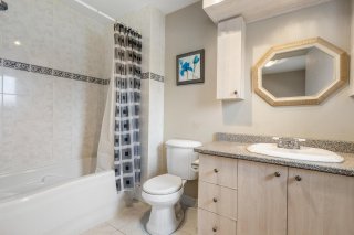 Ensuite bathroom