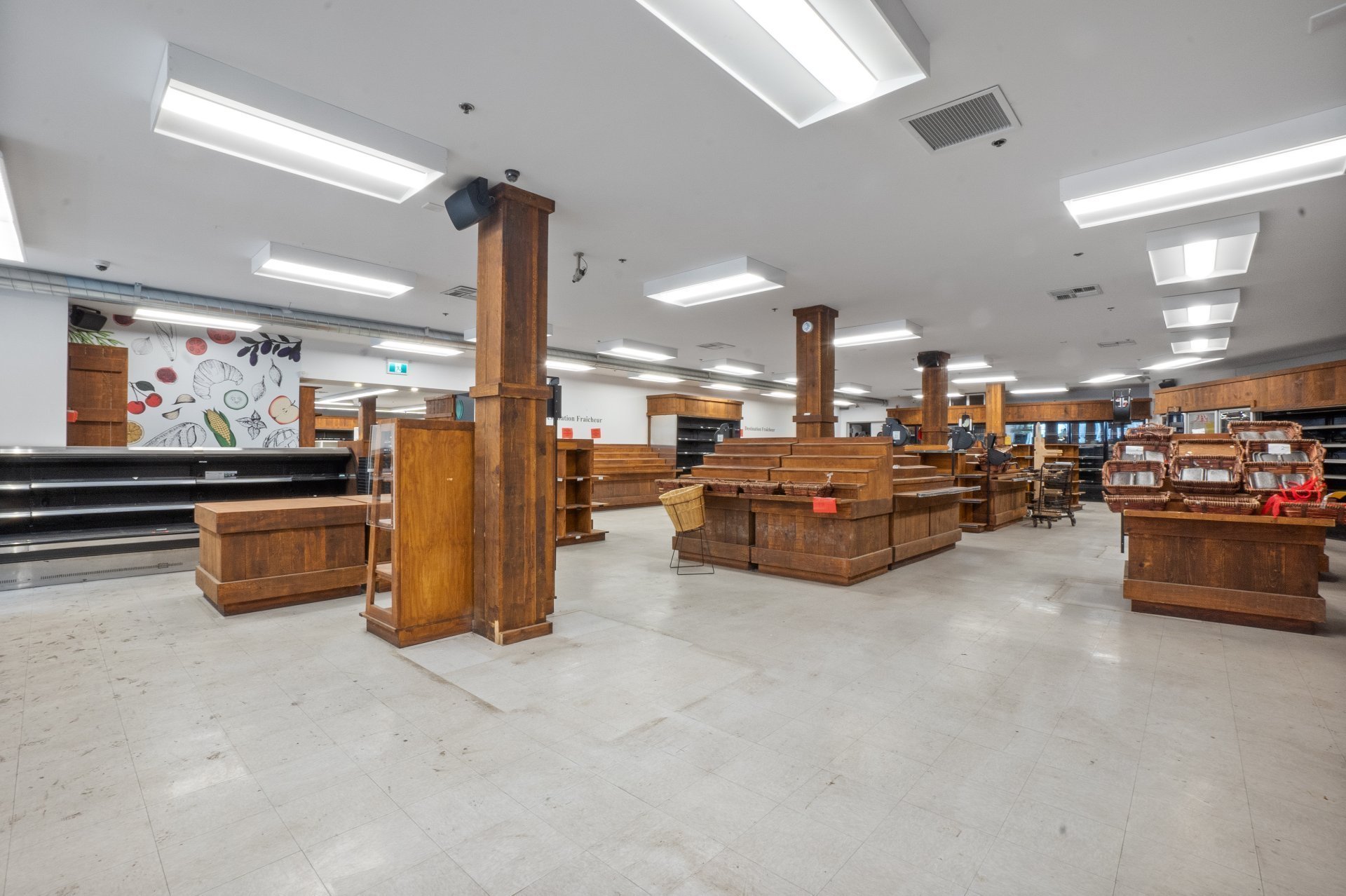 #1 - 3932 Rue Ontario E.