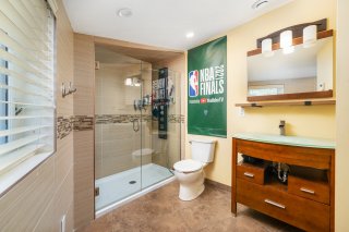 Ensuite bathroom