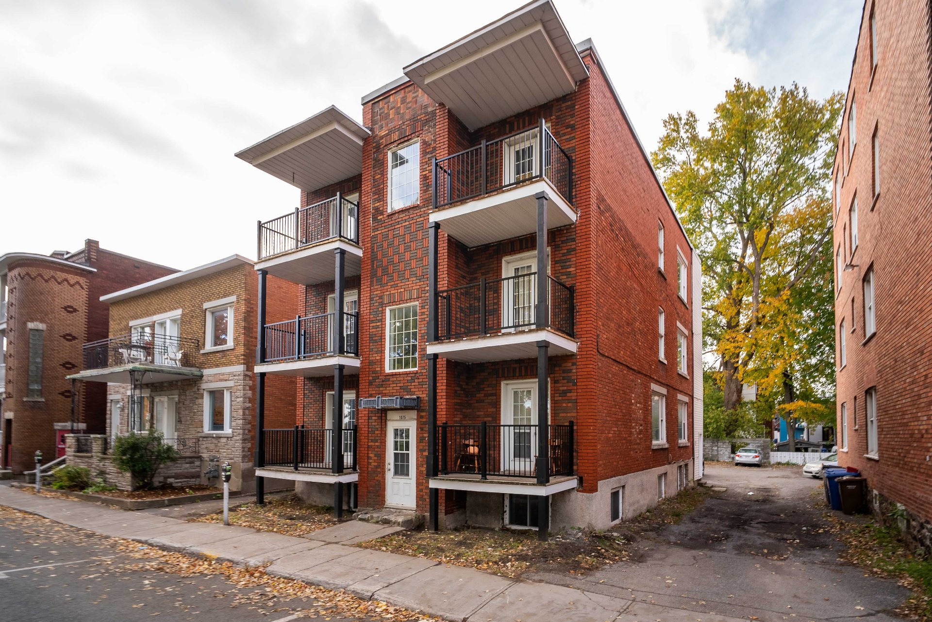 1075 Rue Laviolette