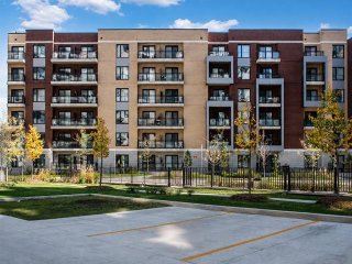 #113 - 1801 Rue Viola-Desmond — photo 1