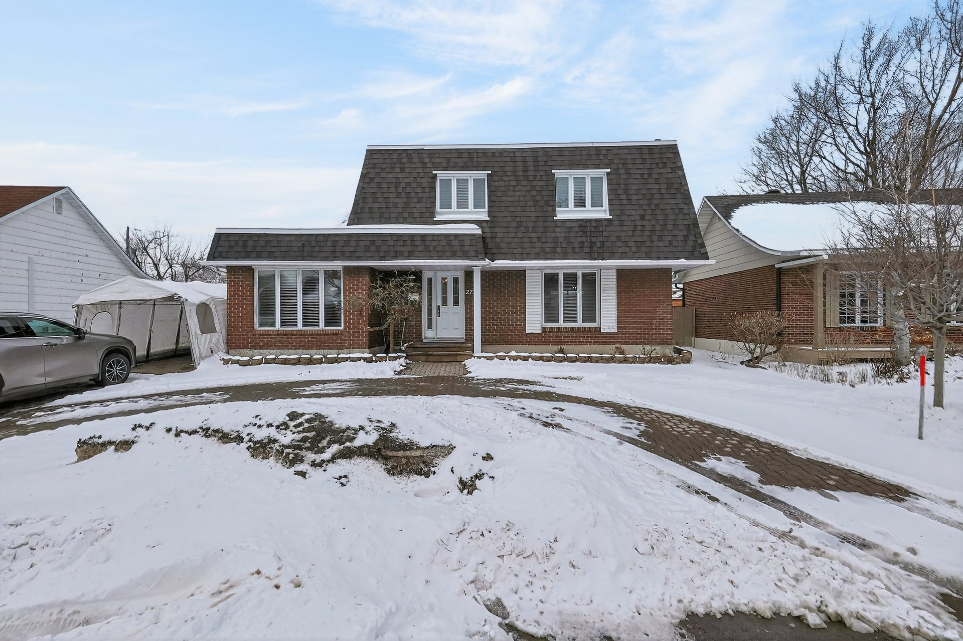 2755 Av. de la Volière