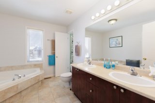 Ensuite bathroom
