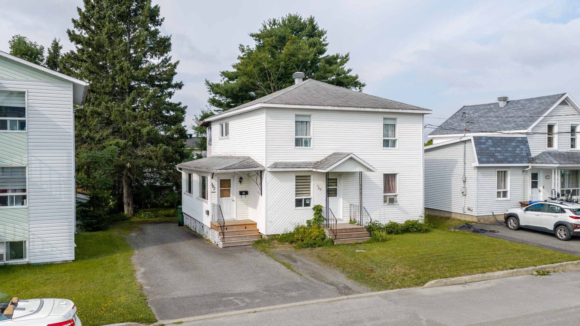 380 10e Rue N.