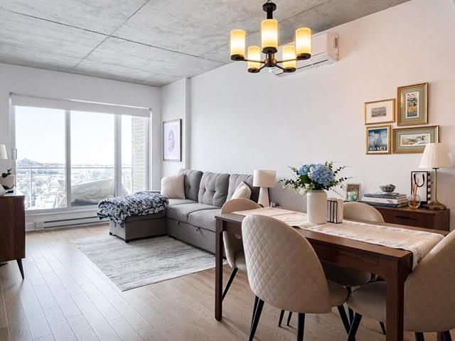 #704 - 7275 Rue d'Abancourt