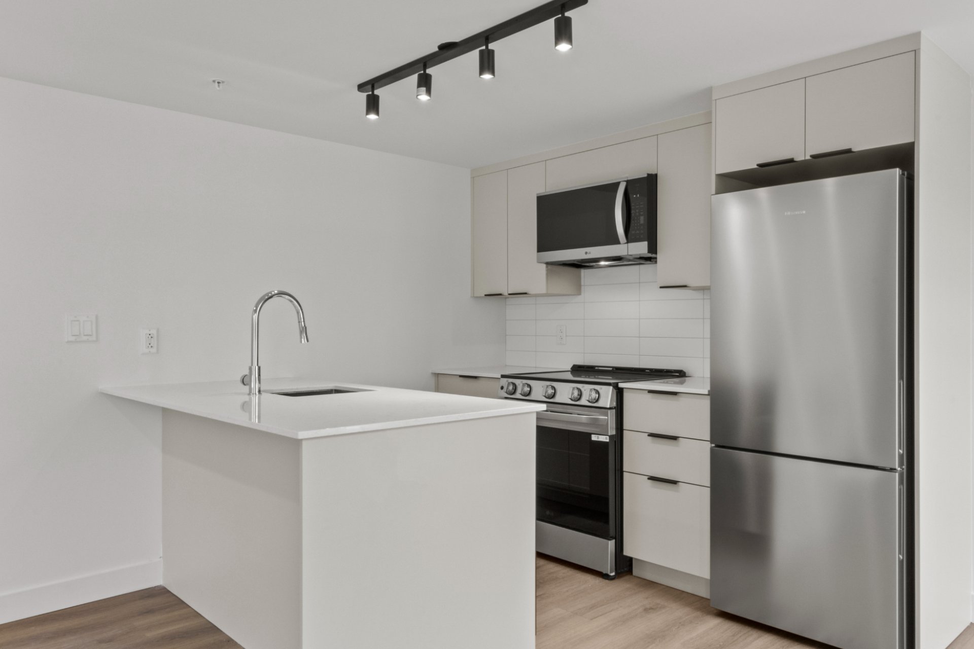 #209 2198 Boul. De Maisonneuve E.