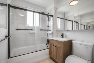 Salle de bains attenante à la CCP