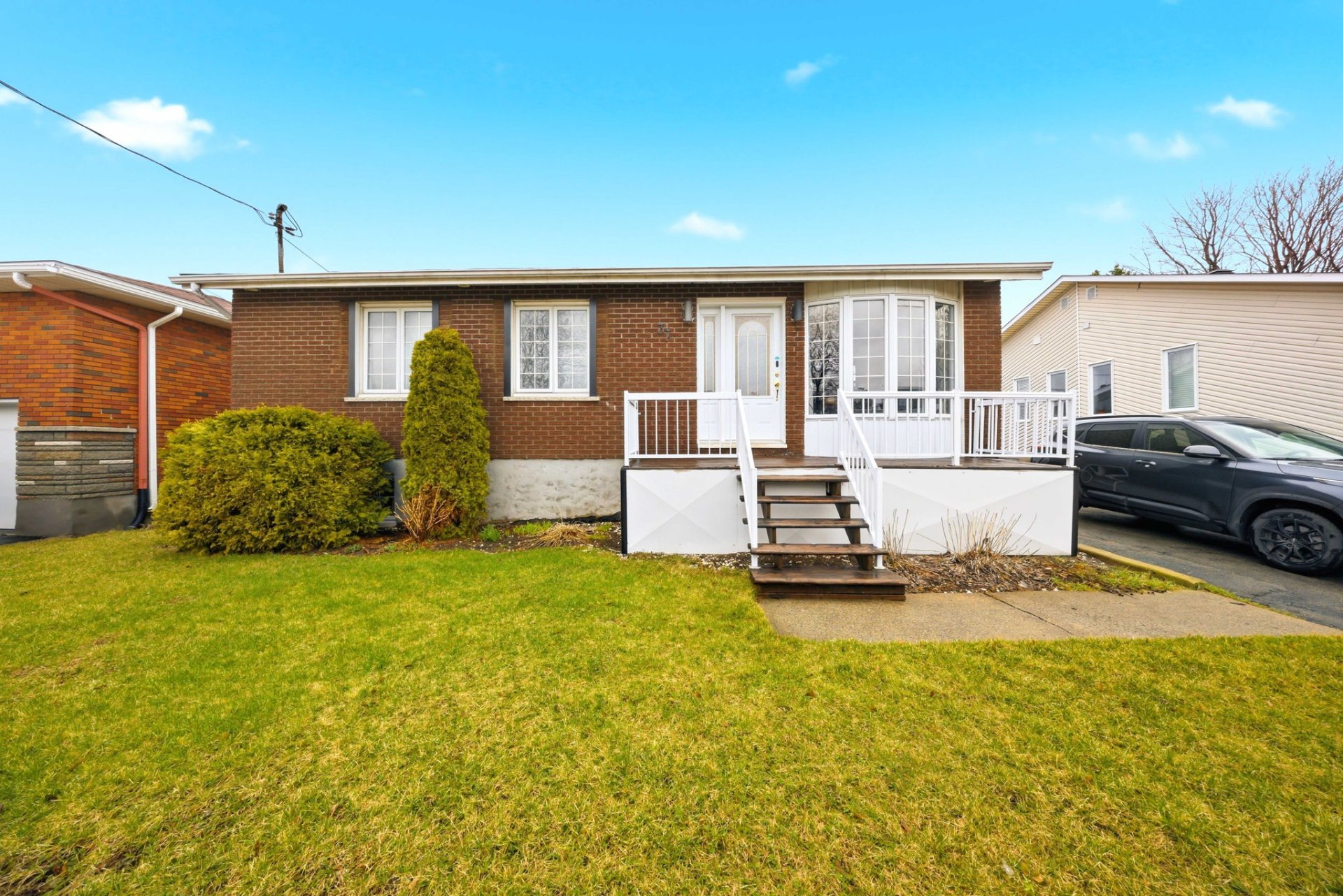 Joelle Bitar / #19836238