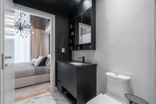 Ensuite bathroom
