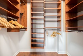 Walk-in closet