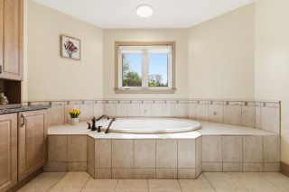 Salle de bains attenante à la CCP