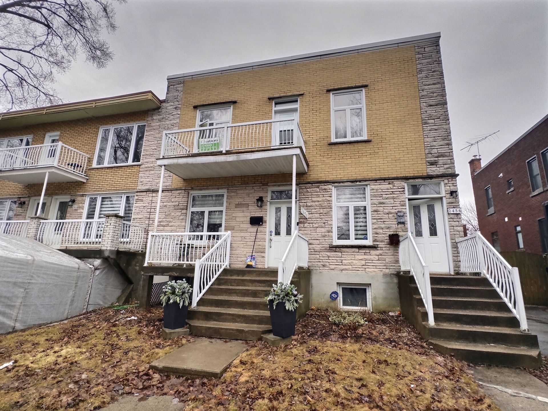 2456 Rue Park Row Ouest