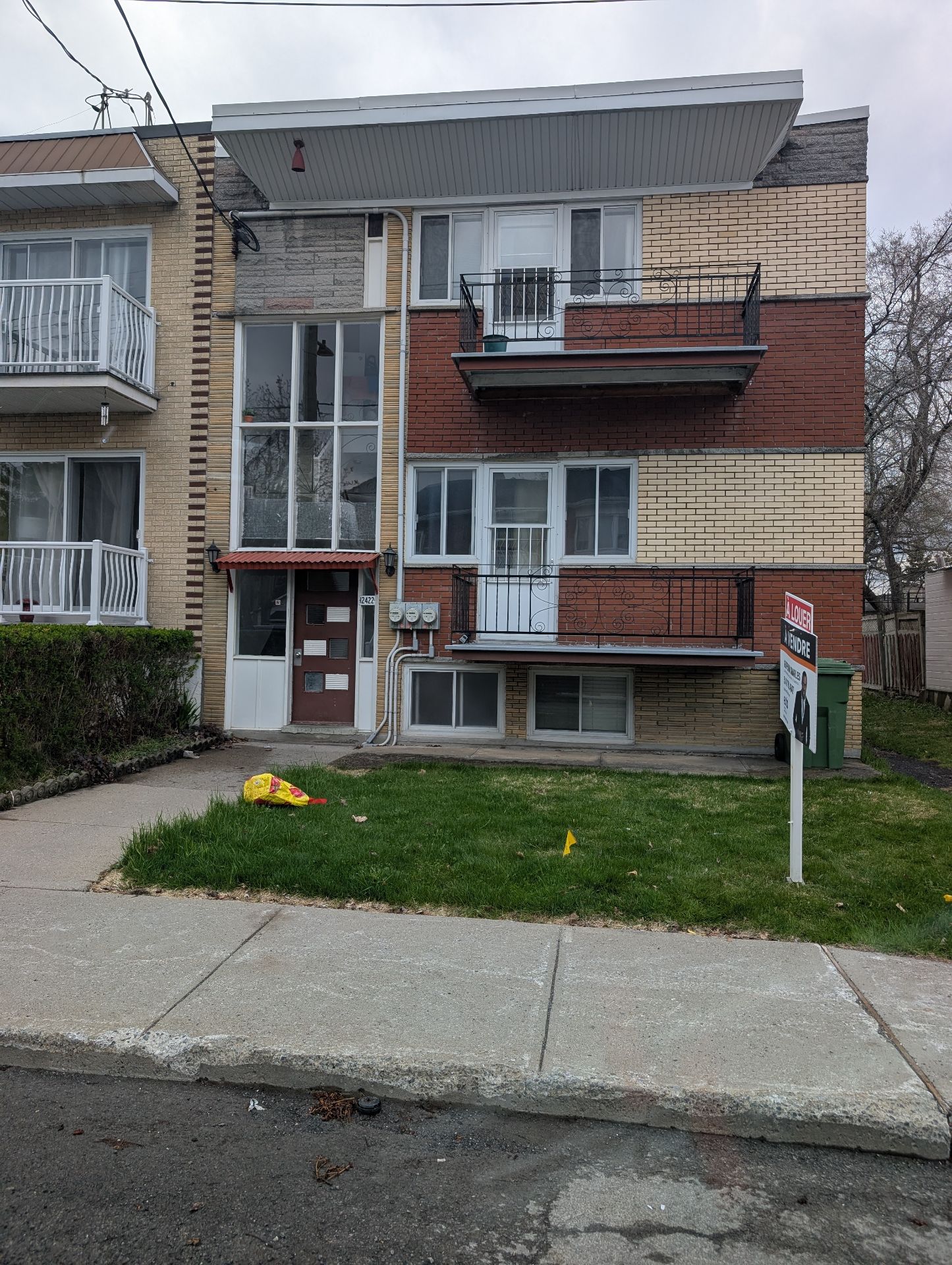 12422 Av. Edger