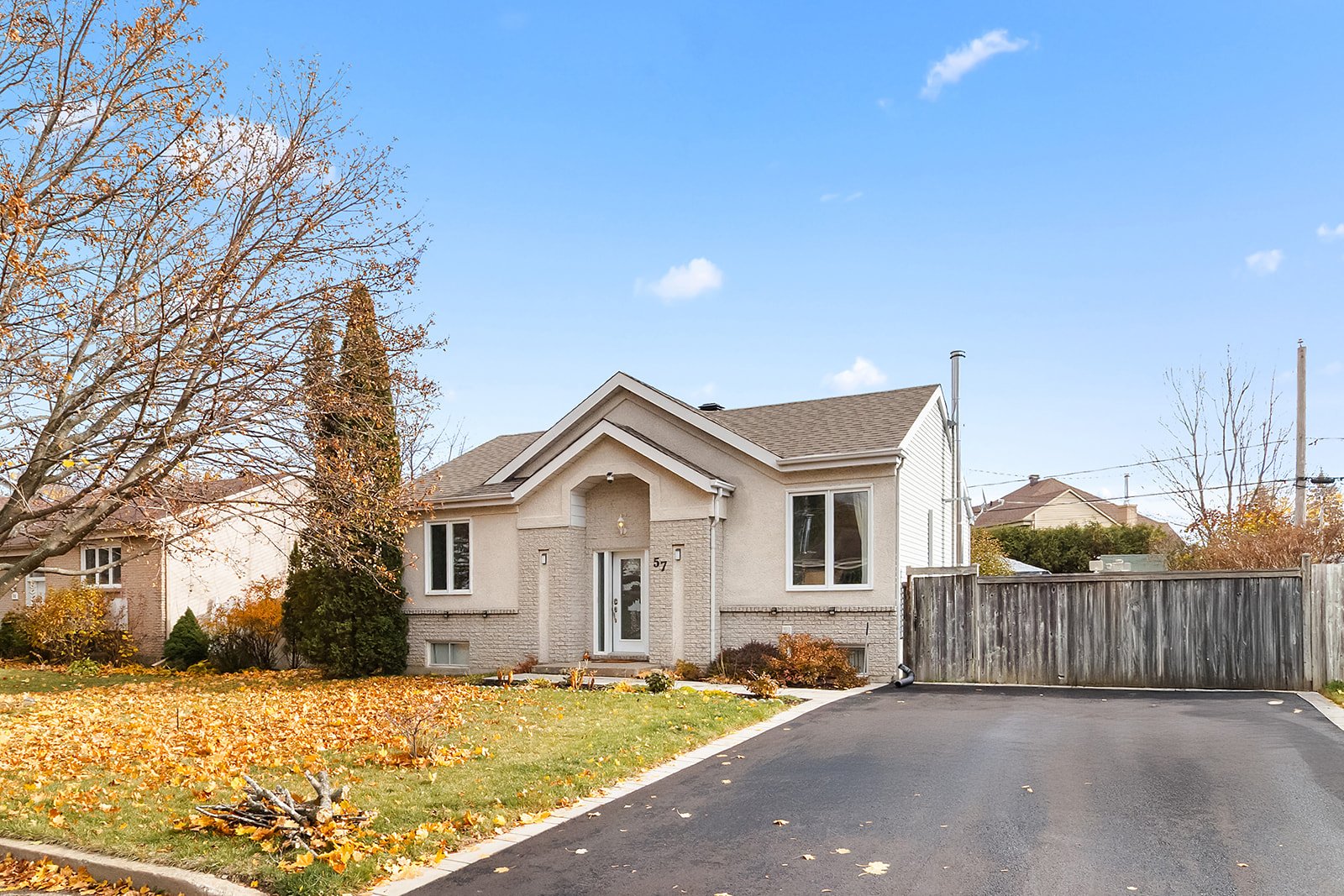 Joelle Bitar / #19933594