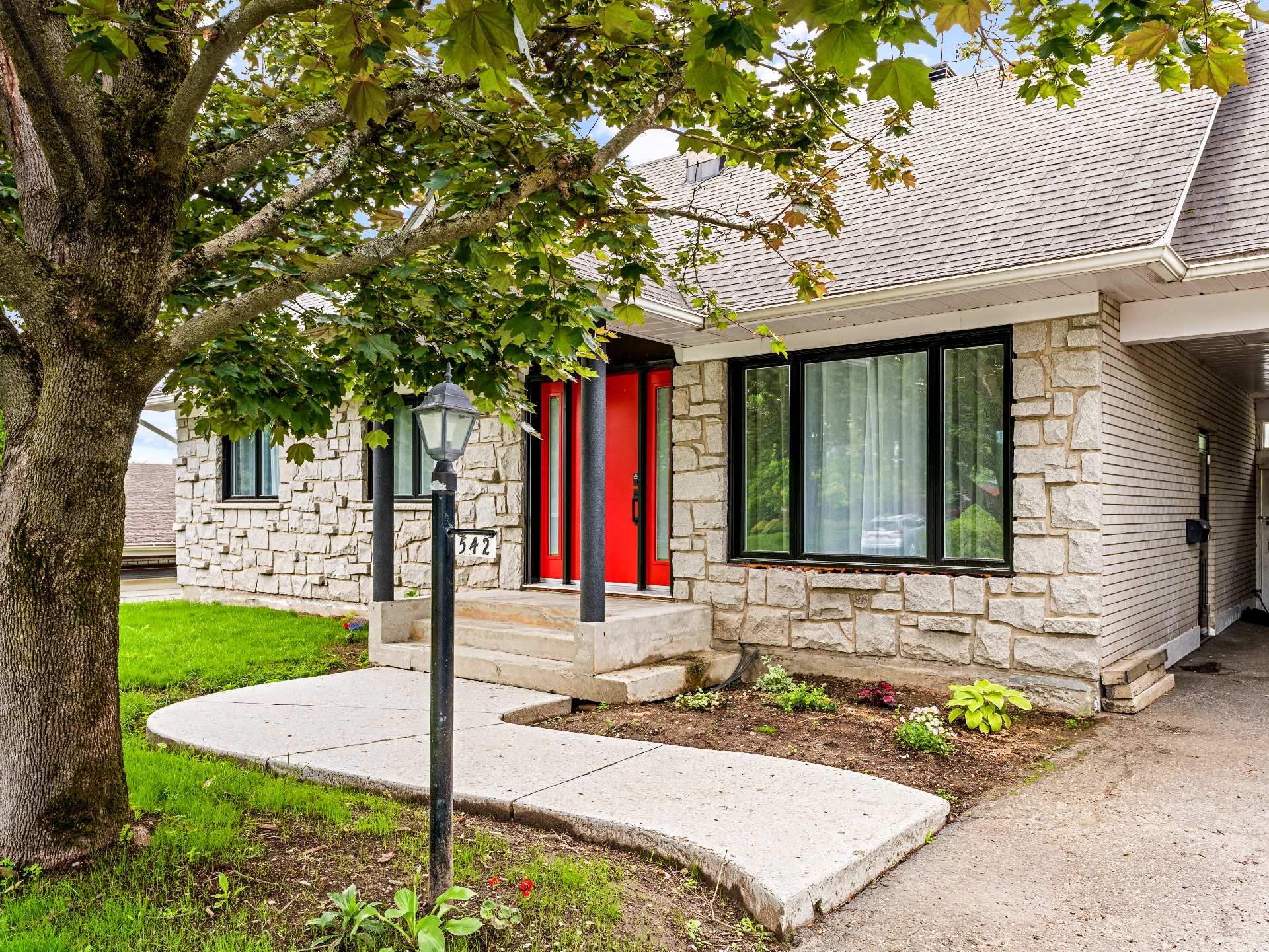 542 Rue Poulin