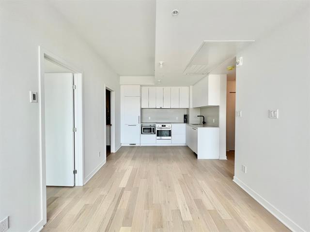 #706 - 1160 Rue MacKay